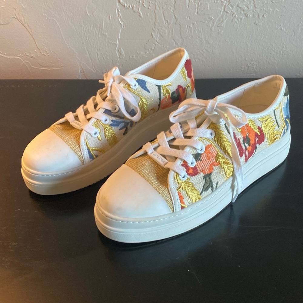 J/Slides NYC - Women’s embroidery sneakers - 7.5. Super stylish fabulous colors